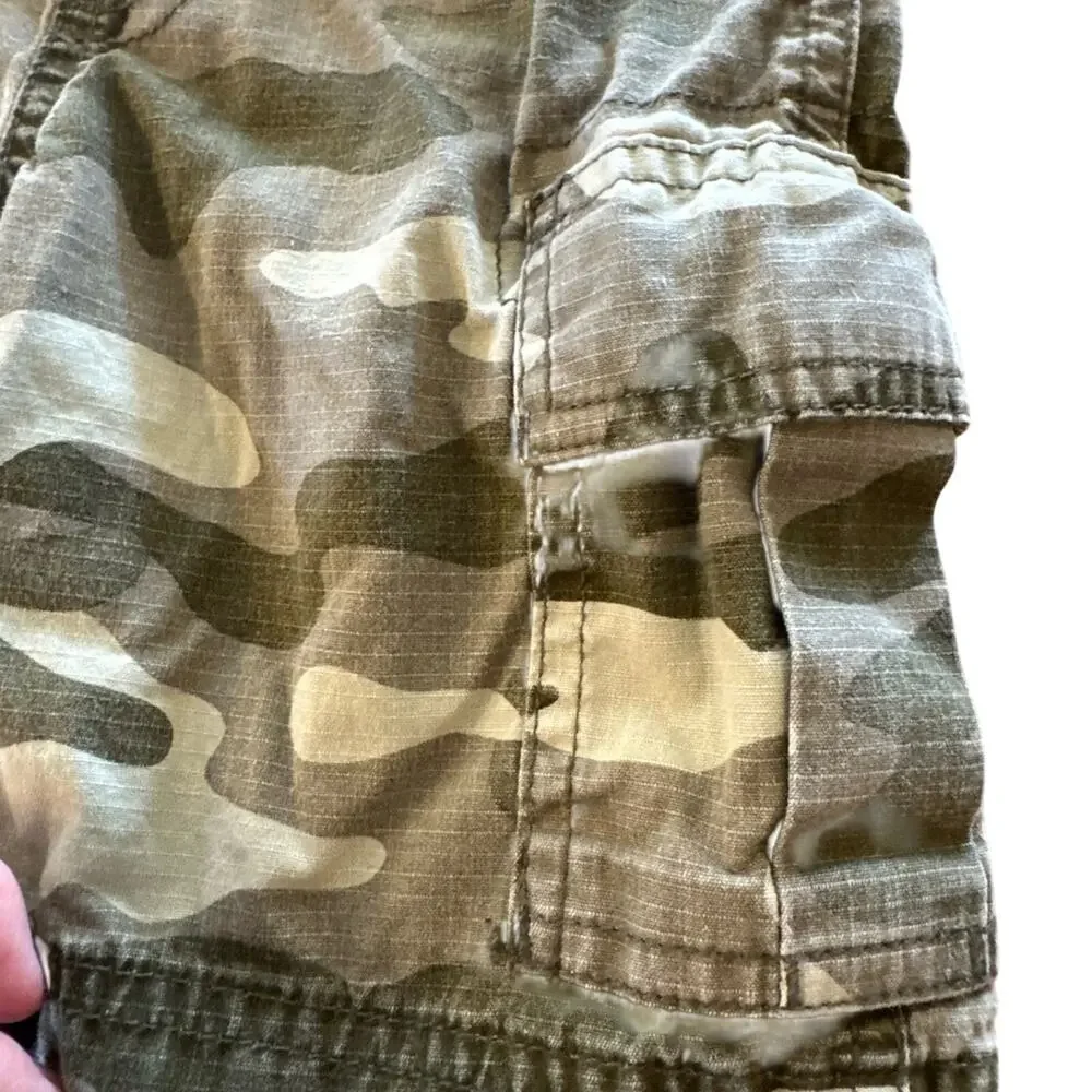 The Children’s Place Green Camouflage Cargo Shorts Youth 3T Lightweight